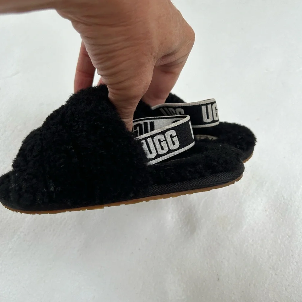 UGG Fluff Yeah slides Shearling Slingback Sandal slippers shoes black toddler
